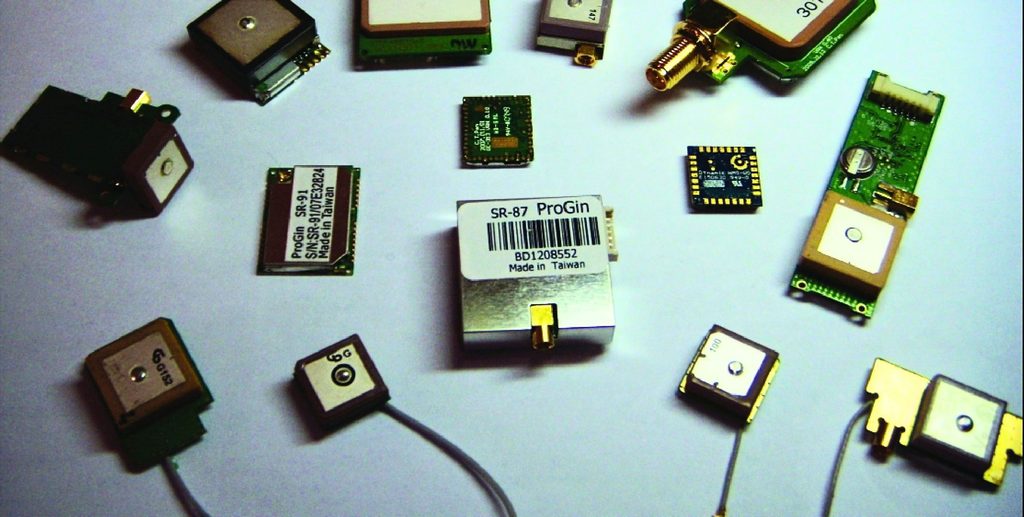  Progin GPS modules for drones in various sizes, including 25 × 25 mm module with shielding case